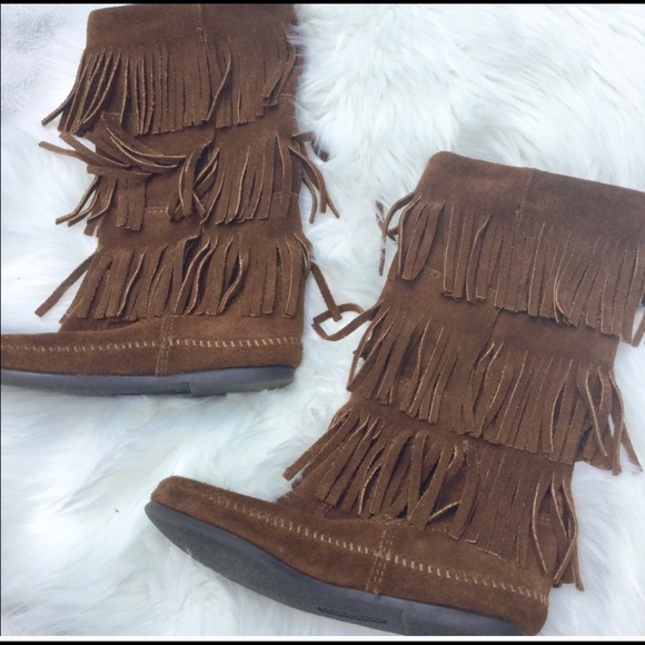 [ Minnetonka ] Fringe Boots - Picture 4 of 11